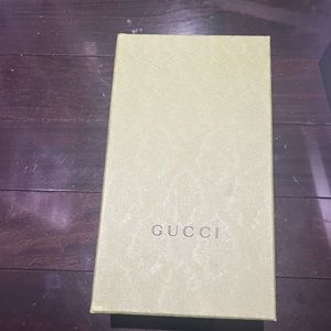 Gucci original show box size 10.